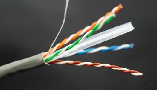 烽火六类非屏蔽网线